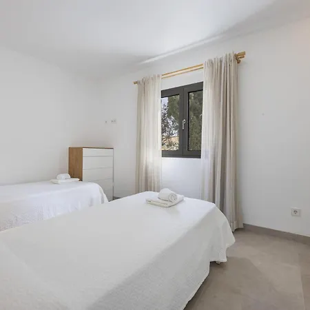 Perello Apartment *